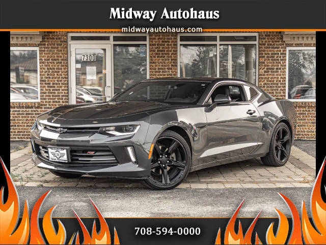 2017 Chevrolet Camaro 1LT RWD photo