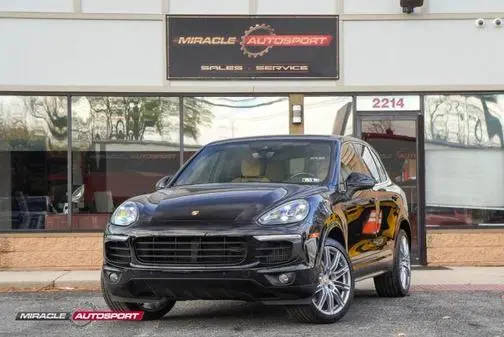 2017 Porsche Cayenne S AWD photo