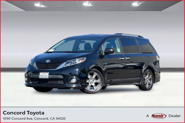2017 Toyota Sienna SE FWD photo