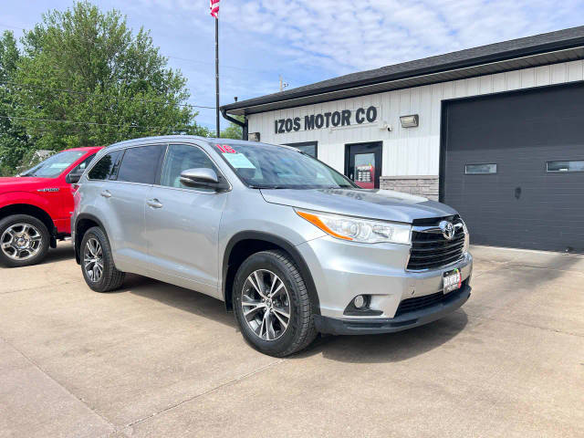 2016 Toyota Highlander XLE AWD photo