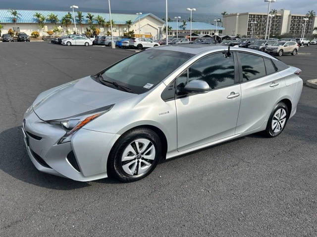 2016 Toyota Prius Four FWD photo