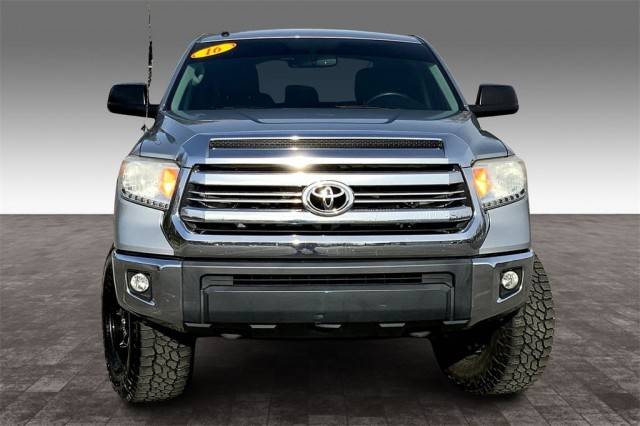 2016 Toyota Tundra SR5 4WD photo
