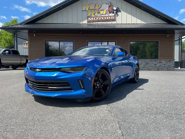 2017 Chevrolet Camaro 1LT RWD photo