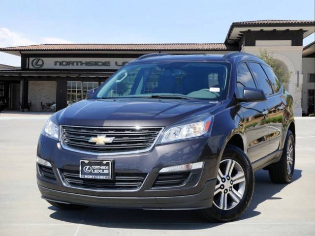 2017 Chevrolet Traverse LS FWD photo