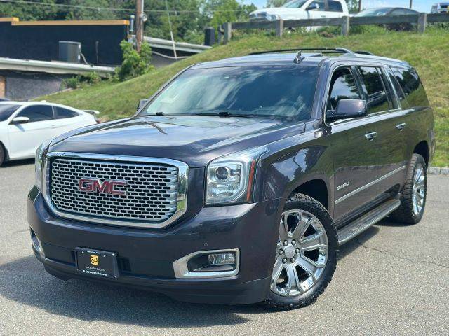 2016 GMC Yukon XL Denali 4WD photo