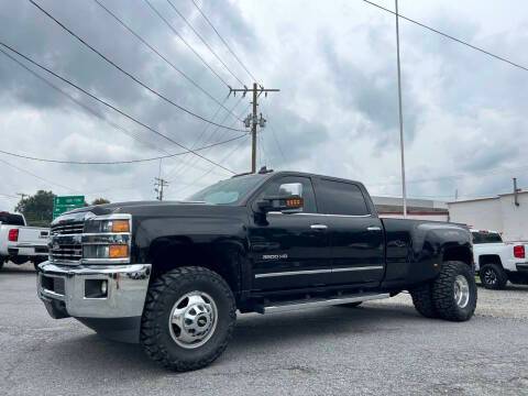 2016 Chevrolet Silverado 3500HD LTZ 4WD photo
