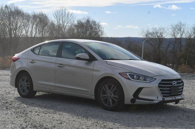 2017 Hyundai Elantra SE FWD photo