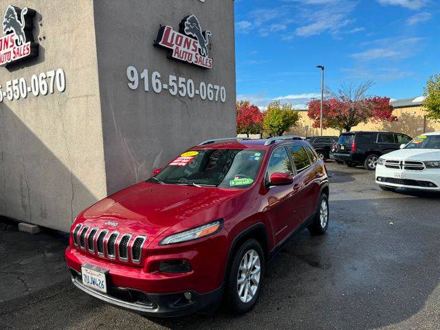 2017 Jeep Cherokee Latitude FWD photo