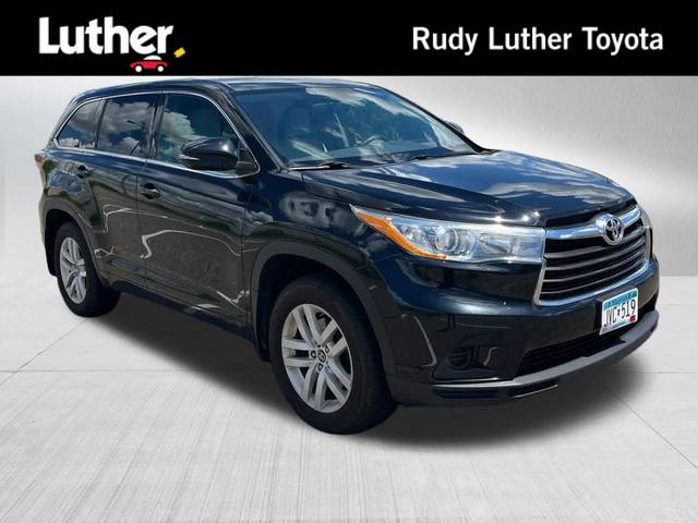 2016 Toyota Highlander LE AWD photo