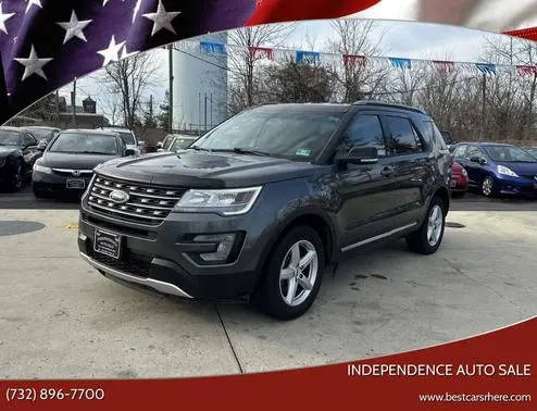 2017 Ford Explorer XLT 4WD photo