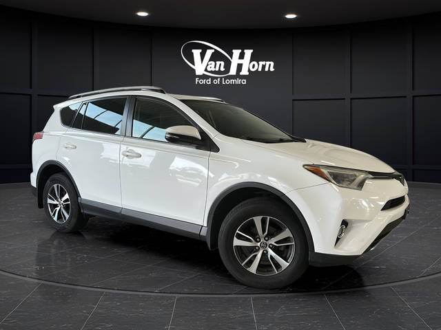 2016 Toyota RAV4 XLE AWD photo