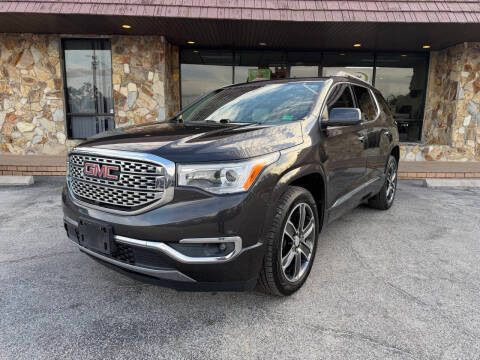 2017 GMC Acadia Denali FWD photo