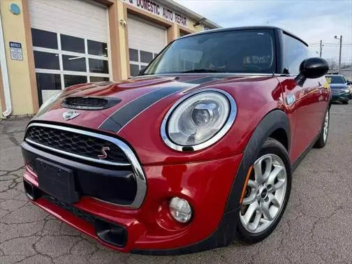 2017 MINI Hardtop 2 Door Cooper S FWD photo