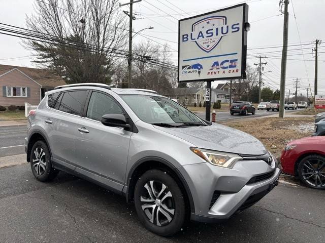 2016 Toyota RAV4 LE AWD photo