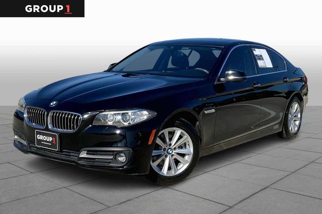 2016 BMW 5 Series 528i RWD photo