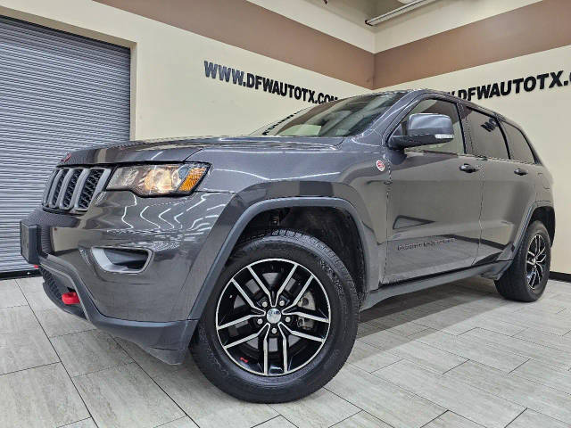 2017 Jeep Grand Cherokee Trailhawk 4WD photo
