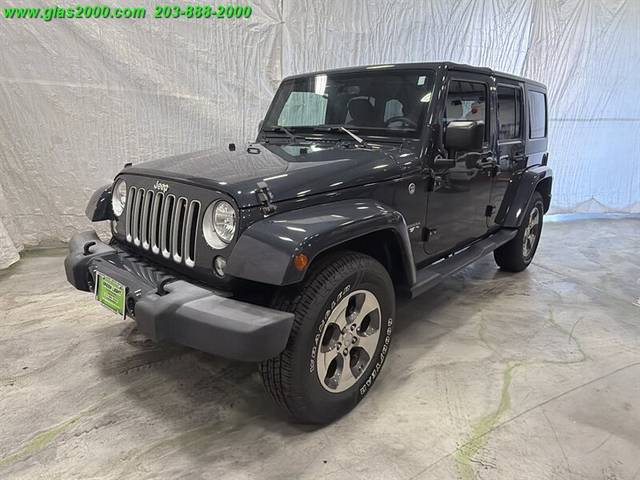 2016 Jeep Wrangler Unlimited Sahara 4WD photo