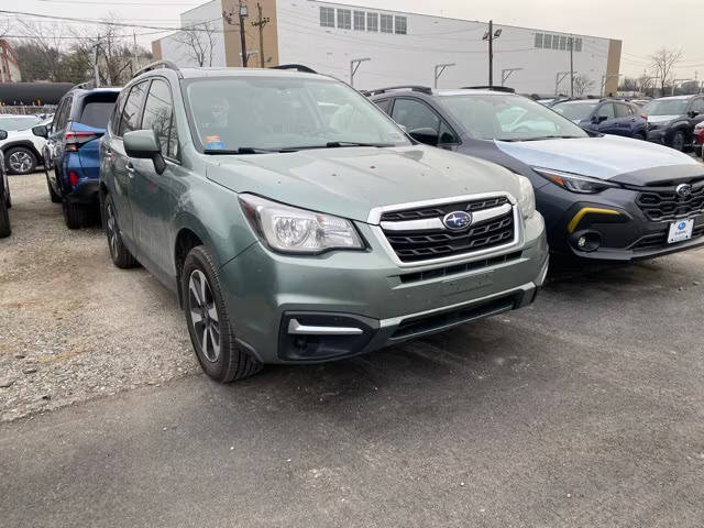 2017 Subaru Forester Premium AWD photo