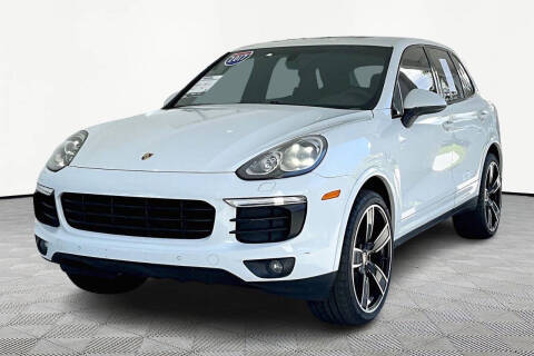 2017 Porsche Cayenne Platinum Edition AWD photo