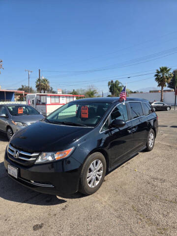 2016 Honda Odyssey SE FWD photo