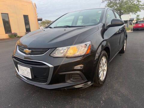2017 Chevrolet Sonic LT FWD photo