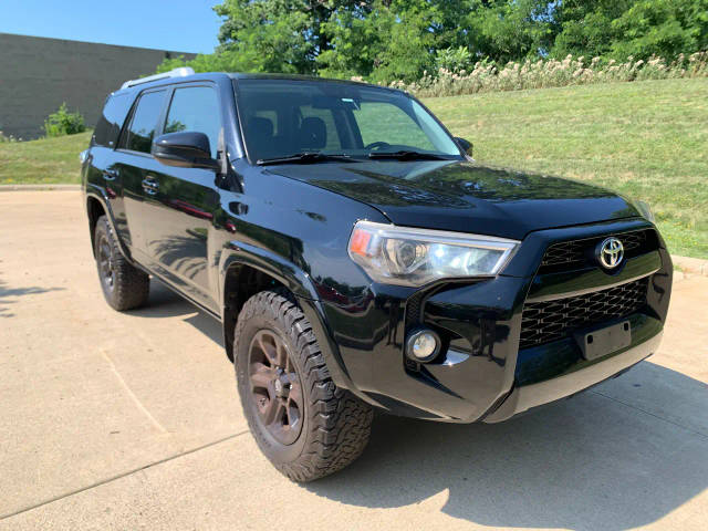2015 Toyota 4Runner SR5 4WD photo