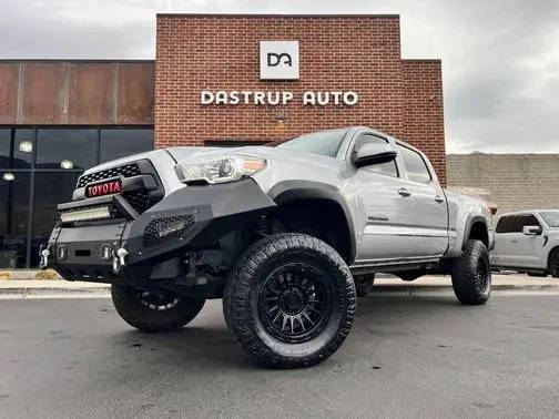 2016 Toyota Tacoma SR5 4WD photo