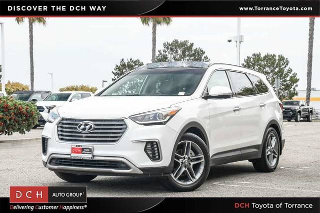 2017 Hyundai Santa Fe SE Ultimate FWD photo