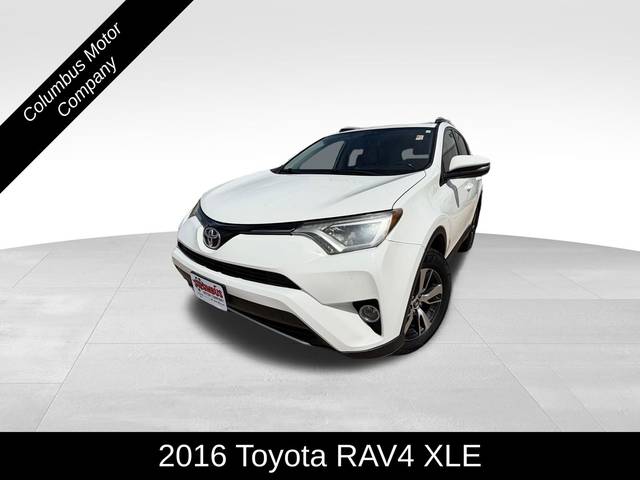 2016 Toyota RAV4 XLE AWD photo