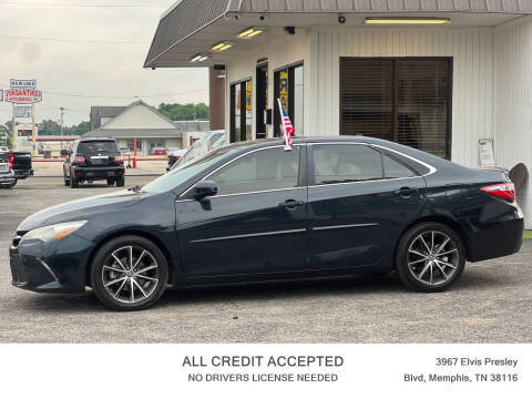 2017 Toyota Camry XSE FWD photo