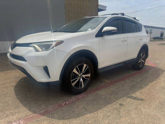 2016 Toyota RAV4 XLE AWD photo
