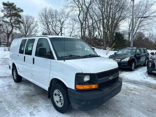 2017 Chevrolet Express Cargo  RWD photo