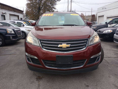 2017 Chevrolet Traverse LT FWD photo