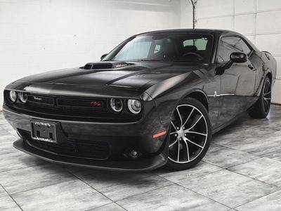 2016 Dodge Challenger 392 Hemi Scat Pack Shaker RWD photo