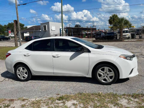 2016 Toyota Corolla LE FWD photo