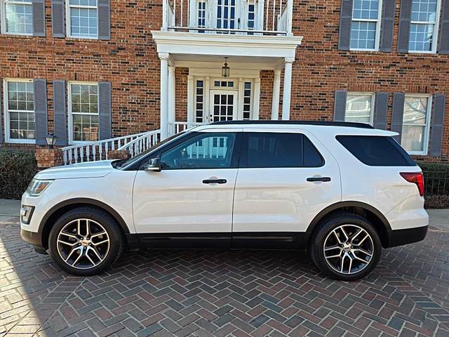 2017 Ford Explorer Sport 4WD photo