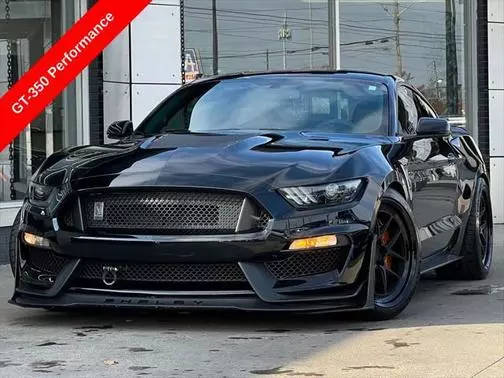 2017 Ford Mustang Shelby GT350 RWD photo