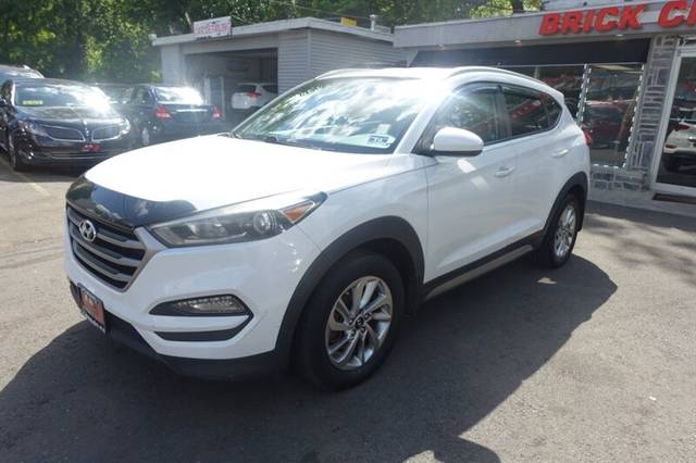 2017 Hyundai Tucson SE AWD photo