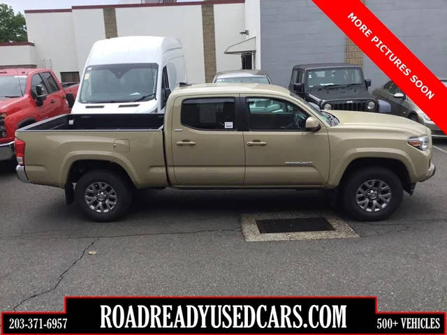 2016 Toyota Tacoma SR5 4WD photo
