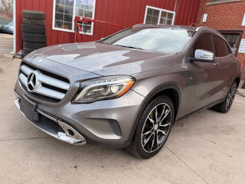 2015 Mercedes-Benz GLA-Class GLA 250 AWD photo