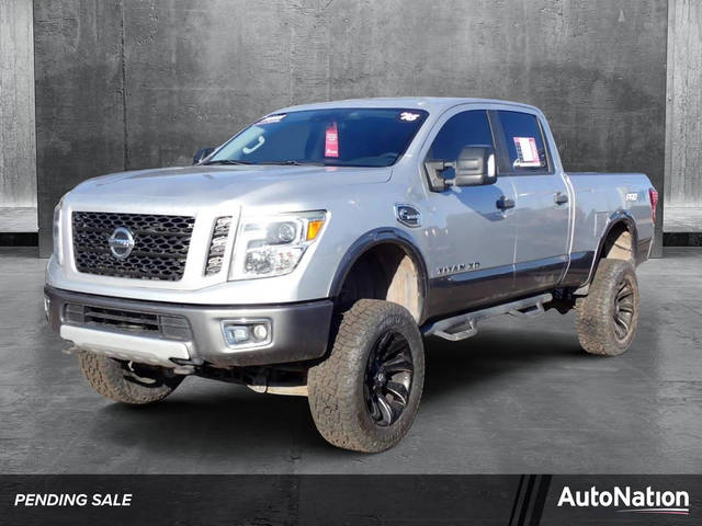 2016 Nissan Titan XD PRO-4X 4WD photo