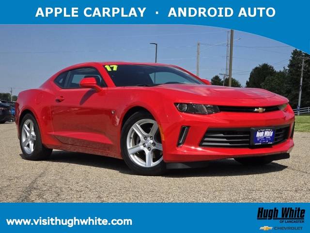 2017 Chevrolet Camaro 1LT RWD photo