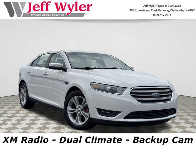 2016 Ford Taurus SEL FWD photo