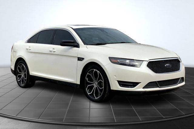 2016 Ford Taurus SHO AWD photo