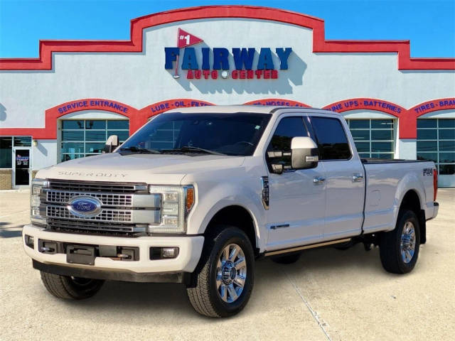 2017 Ford F-350 Super Duty Platinum 4WD photo