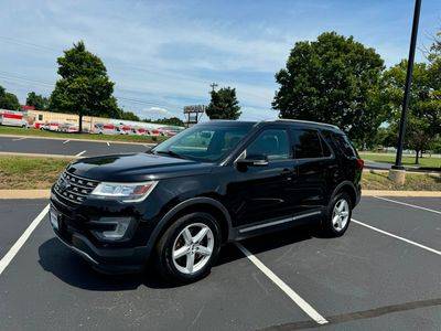 2017 Ford Explorer XLT 4WD photo