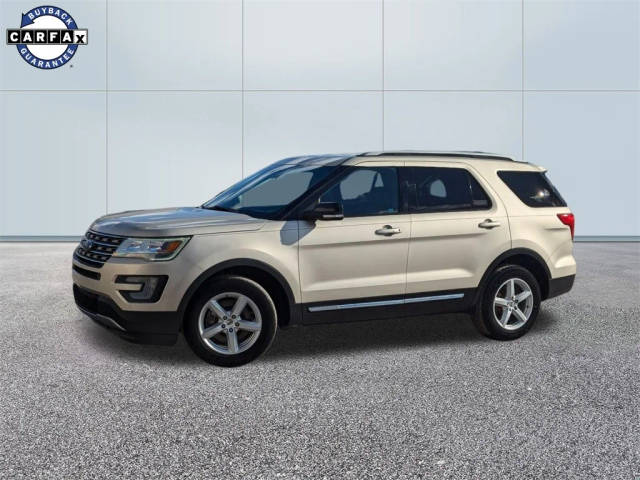 2017 Ford Explorer XLT 4WD photo