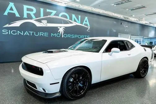 2016 Dodge Challenger 392 Hemi Scat Pack Shaker RWD photo