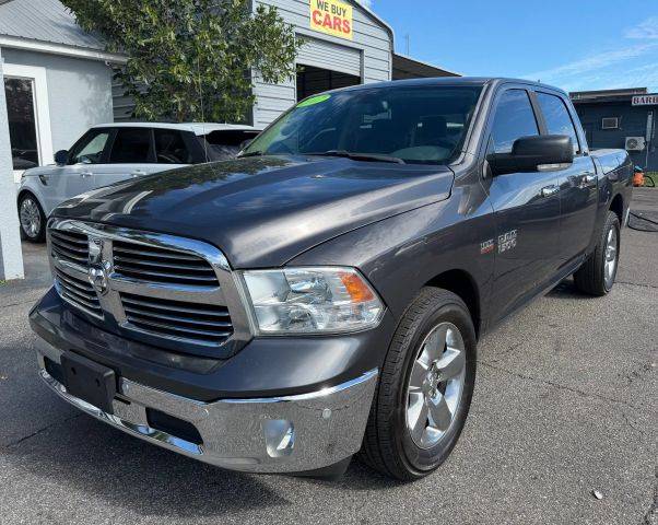 2017 Ram 1500 SLT RWD photo