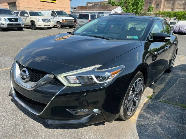 2017 Nissan Maxima Platinum FWD photo